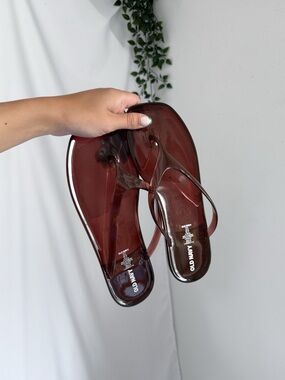 Old navy jelly flip flops
